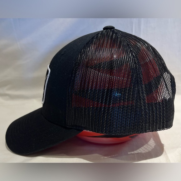 Salty Crew Mesh Snapback Cap - Picture 4 of 8